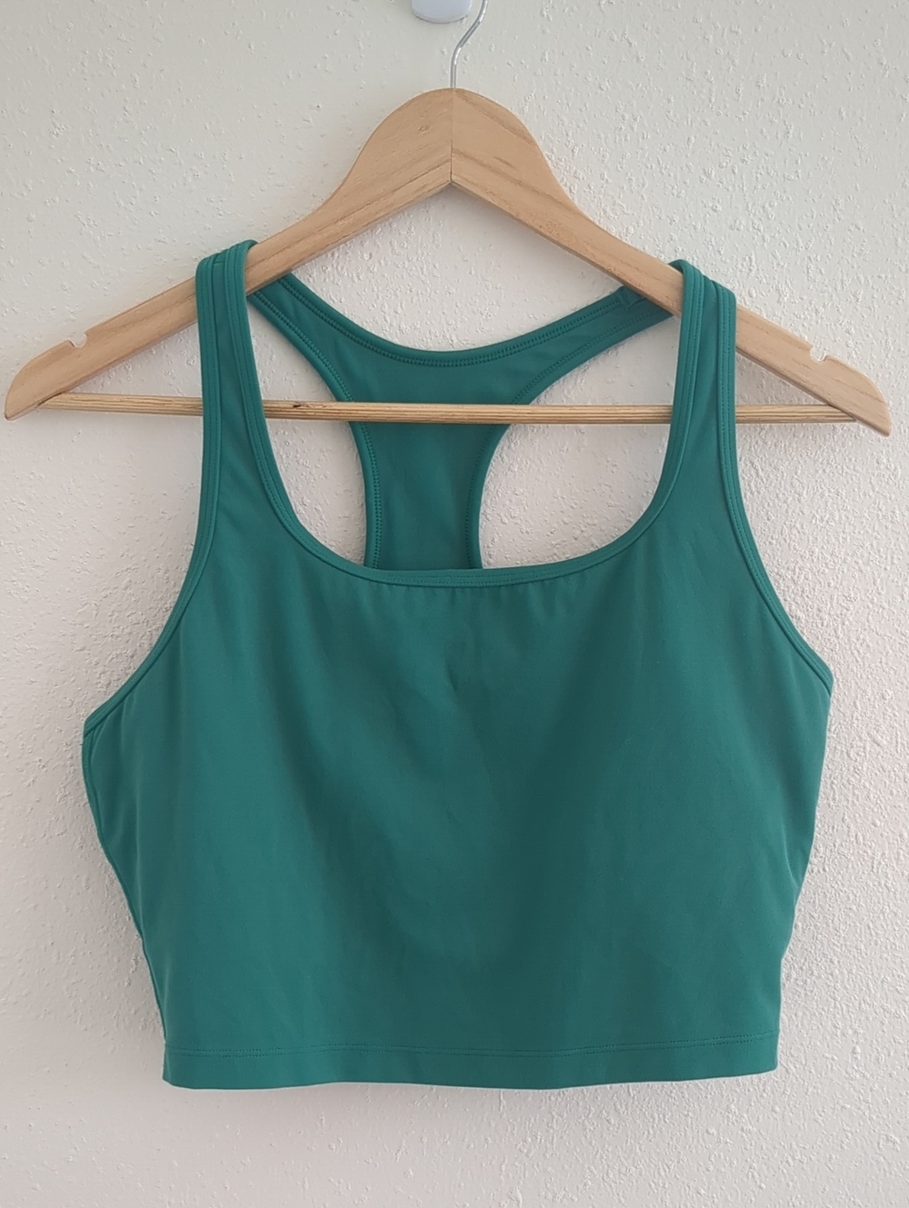 CRZ YOGA Women's Green Scoop Neck Racerback Crop Tank Light Support